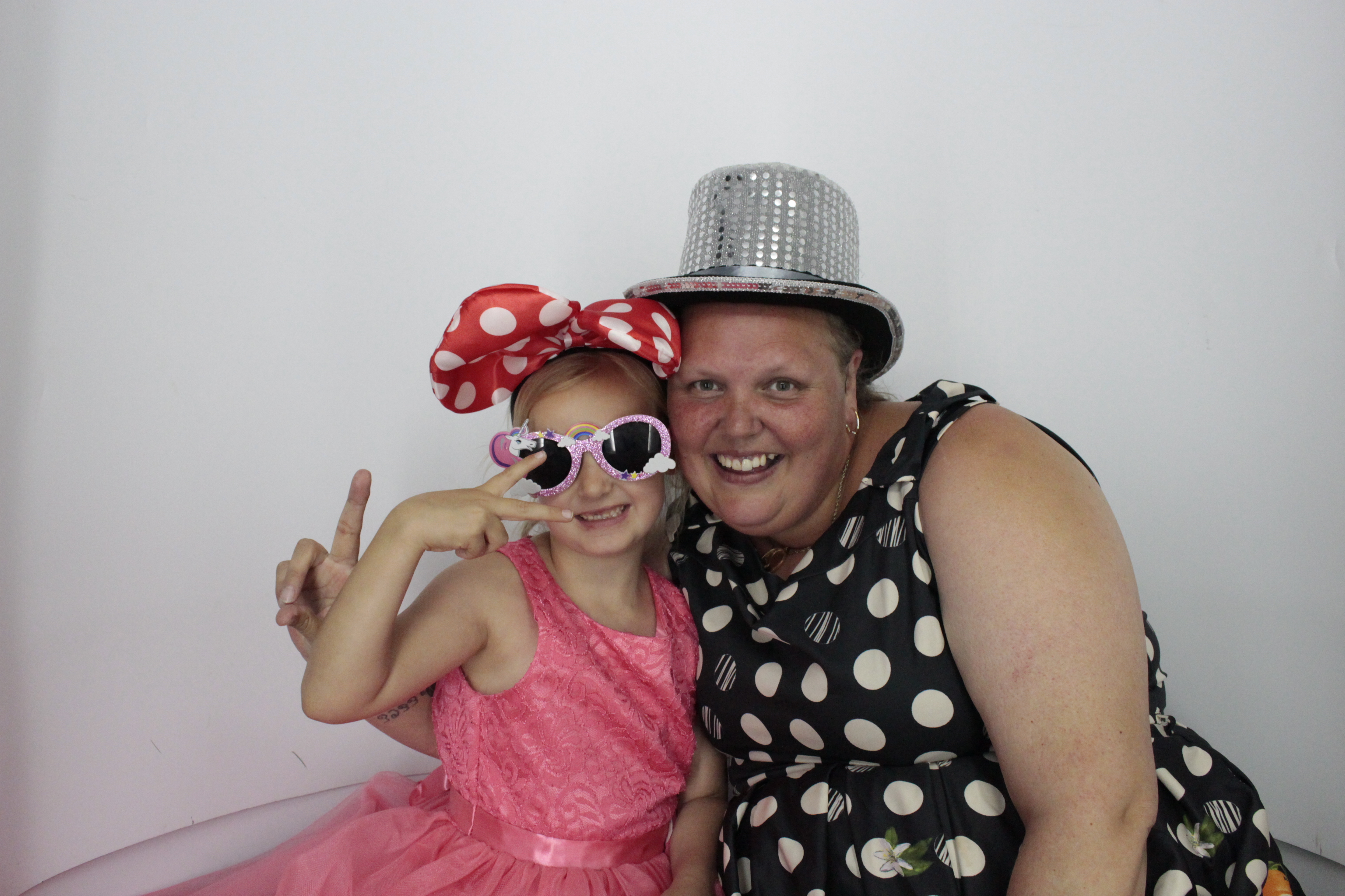 Richard & Karen's Wedding Reception | View more photos from the event at gallery.myphotoboothexperience.co.uk/u/MyPhotoBoothExperienceLtd/Richard-Karens-Wedding-Reception